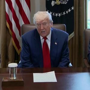 SON DAKİKA HABERİ: ABD Başkanı Trump: Çin çok fena darbe yiyor