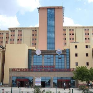 Diyarbakır’da 53 öğrenci zehirlenme şüphesiyle hastaneye kaldırıldı