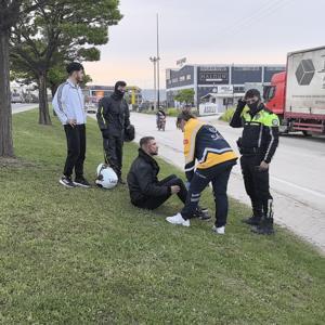 Bursada dur ihtarına uymayan motosikletli, kaza yapması sonucu yakalandı