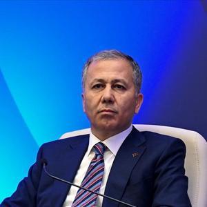 CHP otobüsünün şoförü aracı polisin üzerine sürmüştü Bakan Yerlikayadan açıklama