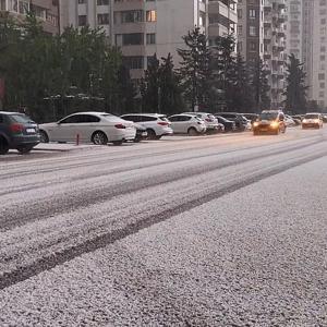Kayseride dolu ve sağanak etkili oldu