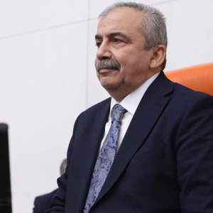 Sırrı Süreyya Önder kimdir Terörsüz Türkiye sürecinde bu sözleri akılda kaldı