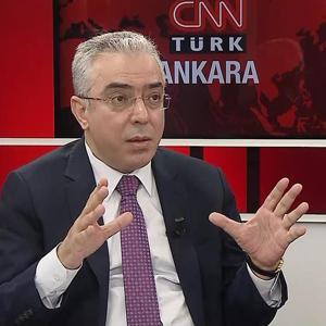 Uçumdan Demokrasi Hukuku notları: Demokratik cumhuriyete en uygun model başkanlık