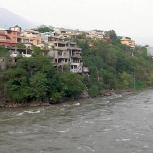 Hindistan, Pakistanın suyunu kesti