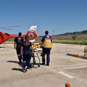 Ağaçtan Düşen Yaralı, Ambulans Helikopterle Sevk Edildi