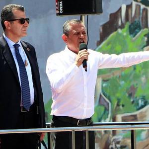 Özgür Özel: Terörsüz Türkiyeye evet diyoruz