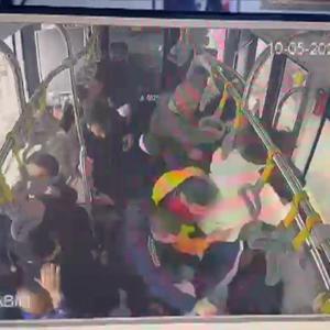 Beylikdüzü’ndeki metrobüs kazası araç içi kamerasına böyle yansıdı