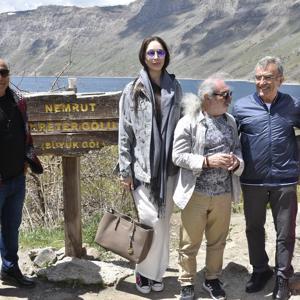 Beş Minare Film Fesitvali’ne katılan Sanatçılar Nemrut Gölü ve Selçuklu Mezarlığını gezdi