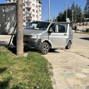 Yalvaçta araçlar çarpıştı: 1 yaralı