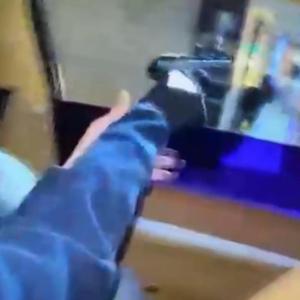 İstanbul - Kağıthane’de tetikçi tutup eşinin kuyumcu dükkanı kurşunlattı; o anlar kamerada