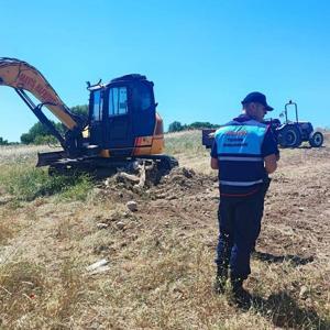 Aydında Hazine arazisinde kaçak kazı operasyonu