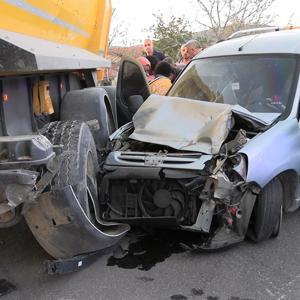 Kütahyada Trafik Kazası: 5 Yaralı