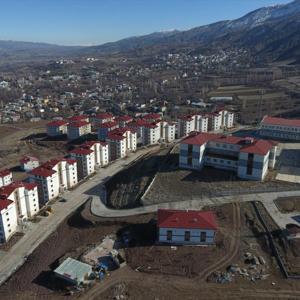 Akıncılarda 2nci etap TOKİ konutları teslim ediliyor