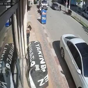 Altınözü’nde yolun karşısına geçmeye çalışan kadına otomobil çarptı