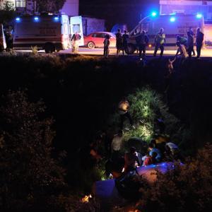 Kayseride otomobil, dere yatağına düştü; 5 yaralı