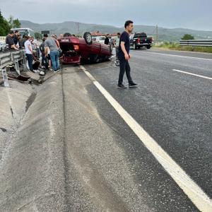 Ereğlide Otomobil Takla Attı: Aynı Ailedan 3 Kişi Yaralandı