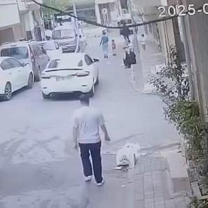 İstanbul - Bağcılar’da sokakta oynayan 3 yaşındaki çocuğa otomobil çarptı