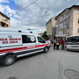 Bilecikte otomobil ile hafif ticari aracın çarpıştığı kazada 1 kişi yaralandı