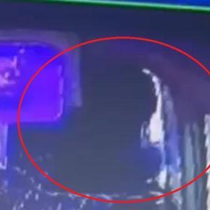 Bindiği dolmuştan ateş açıp husumetlisini vurdu; o anlar kamerada