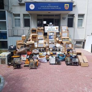 Bursada kaçak sigara üreten 4 şüpheliye gözaltı