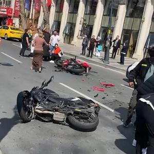İstanbul- Beşiktaşta iki motosiklet kafa kafaya çarpıştı: 2 yaralı