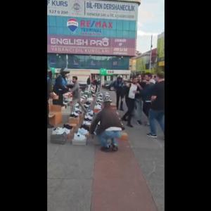 İstanbul - Çekmeköy’de seyyar satıcı zabıtaya bıçak çekti, polis müdahale etti
