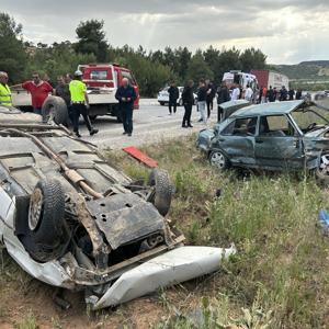 Uşak’ta 2 otomobil çarpıştı; 7 yaralı