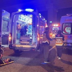 Kocaelinde Trafik Kazası: 3 Otomobil Çarpıştı, 12 Yaralı