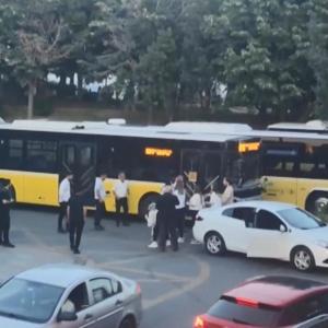 İstanbulda Park Yeri Kavgası: Tekme Tokat Kavga Kamerada