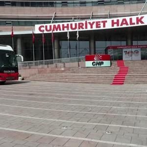 CHPde eski yönetim yargıyla döner mi Özgür Özel’den çarpıcı yanıt