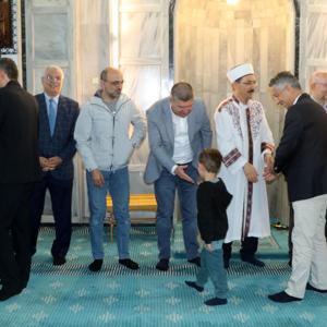 Burdurda protokol camide bayramlaştı