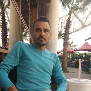 Mersinde 2 otomobil çarpıştı: 1 ölü, 6 yaralı