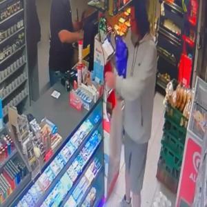 İstanbul - Bebek’te Moldovadan getirilen kaçak içkiyi içip hayatını kaybetti: 2 gözaltı