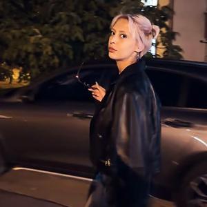 Ağaca çarpan otomobildeki İpek hayatını kaybetti