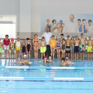 Menemen’de ücretsiz yüzme kursu kayıtları başladı