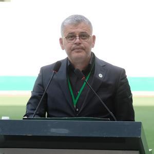Konyasporun yeni başkanı Ömer Atiker oldu