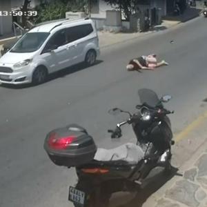 Bodrumda hafif ticari aracın çarptığı yaya yaralandı; kaza kamerada