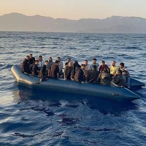 Datçada 21 kaçak göçmen kurtarıldı