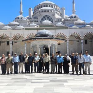 Dilovası’ndan İstanbul’a anlamlı yolculuk; yaşlılara özel gezi programı gerçekleştirildi