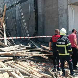 İnşaat halindeki binada betön dökümü sırasında çökme; 7 işçi yaralı