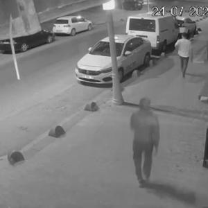 İstanbul- Sultangazi’de plaka hırsızlığı kamerada