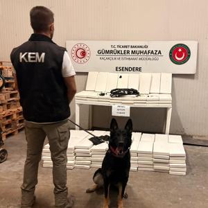 İrandan Türkiyeye giriş yapan TIRda 300 kilo uyuşturucu ele geçirildi; sürücü gözaltında