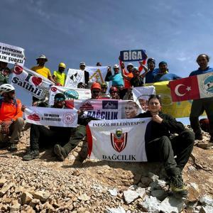 Cilo Reşko Dağına 20 saatte zirve tırmanışı