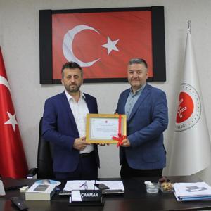 Kur’an kurslarına destek veren derneklere teşekkür belgesi