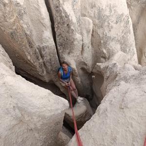 Nevşehir’de vadide mahsur kalan turist kurtarıldı