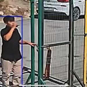 Meşrubat içerek çarşının asma kilidini çaldı