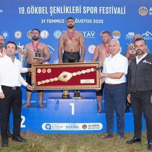 Gökbelde ikinci kez başpehlivan Enes Doğan