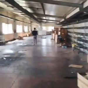 İstanbul- Bahçelievlerde çalışanları izne çıkaran patron kardeşler fabrikayı boşaltıp ortadan kayboldu