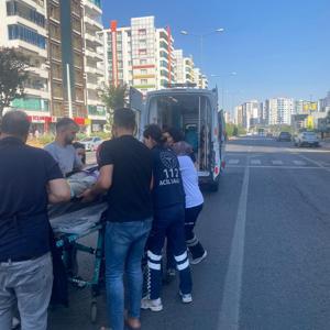 Diyarbakır’da otomobilin çarptığı yaya yaralandı