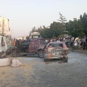 Bitliste freni boşalan TIR, 10 araca çarptı